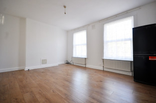 One Bedroom Flat to rent in London